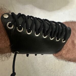 Leathermasters Lacing Leather Gauntlet 5" wide One size fits most adjustable